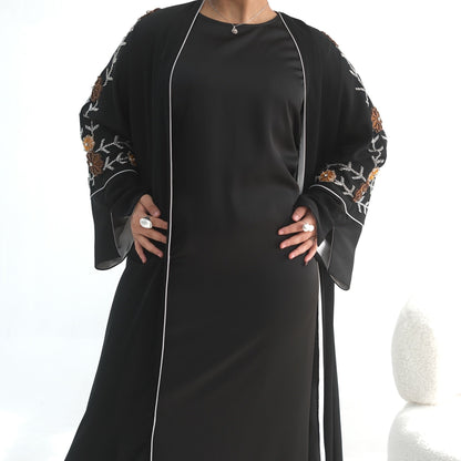 Bestickter Kimono mit Blumenmuster