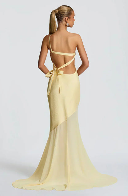 One-Shoulder Abendkleid