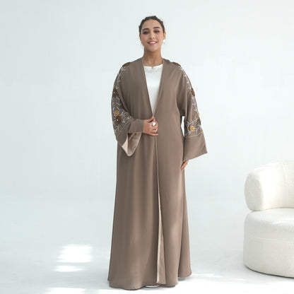 Bestickter Kimono mit Blumenmuster