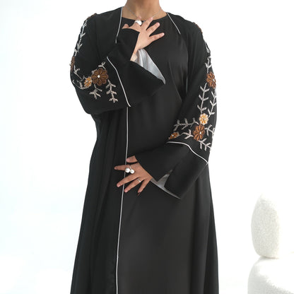 Bestickter Kimono mit Blumenmuster