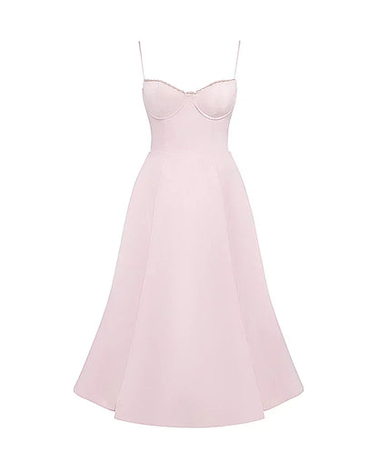 Ausgestelltes Abendkleid
