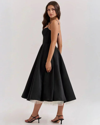 Ausgestelltes Abendkleid