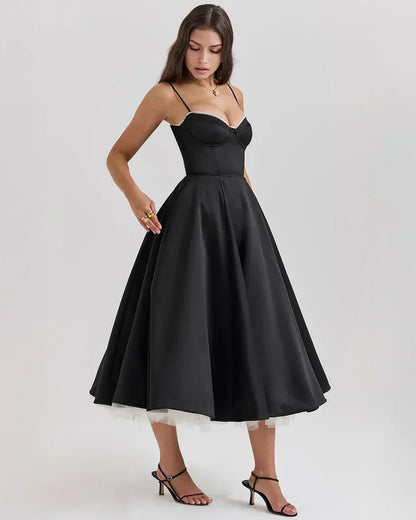 Ausgestelltes Abendkleid