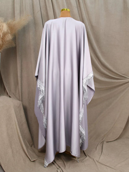 Elegante Abaya mit Verzierung