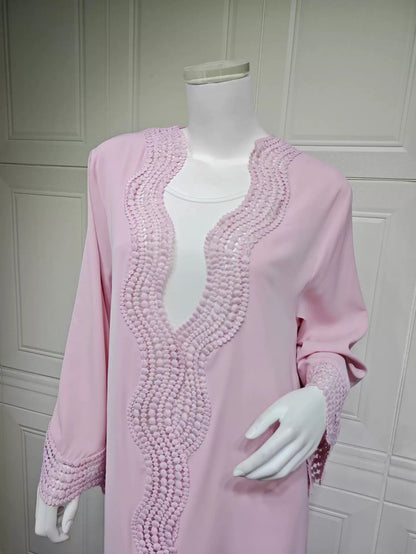 Eleganter Kimono mit Verziehrung